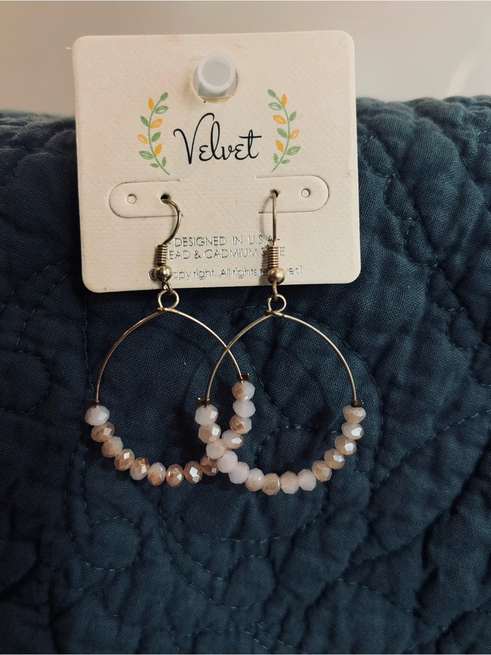 Velvet Beaded Hoop Earrings Blush Pink Gold Tone Boho Dangle New - Picture 2 of 3